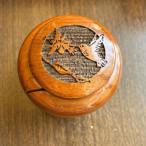 Vintage Hand Carved Trinket Box California redwood the wooden nickel hummingbird - Picture 8 of 12